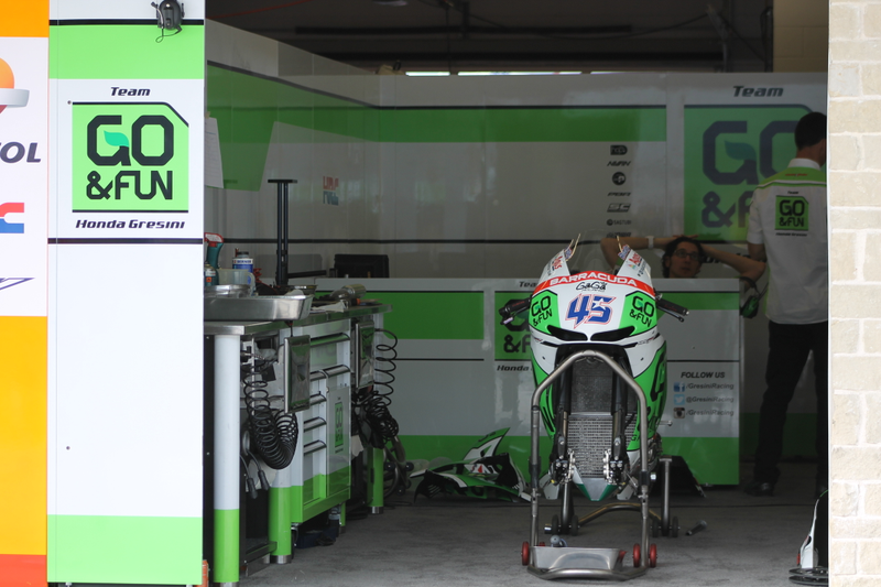 Illustration for article titled MotoGP Bikes In Various States Of Undress